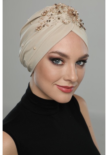 Kopma Astarlı İşlemeli Bej Sırma Motifli Hazır Türban Tesettür Abiye Bone Bej