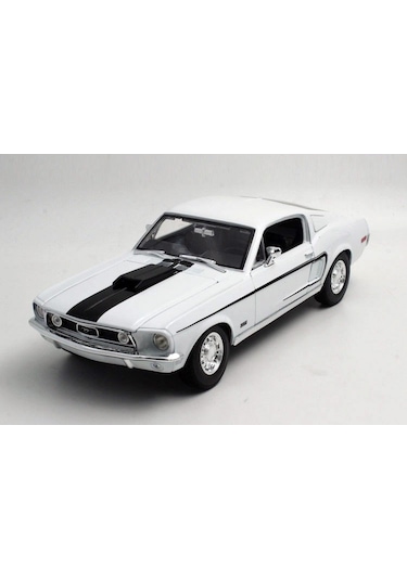 Maisto Ford Mustang Gt Cobra Jet 1968 1/18 Model Araba