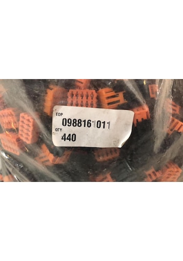 0988161011 Dikdörtgen Bağlantı Konnektör 1 Adet