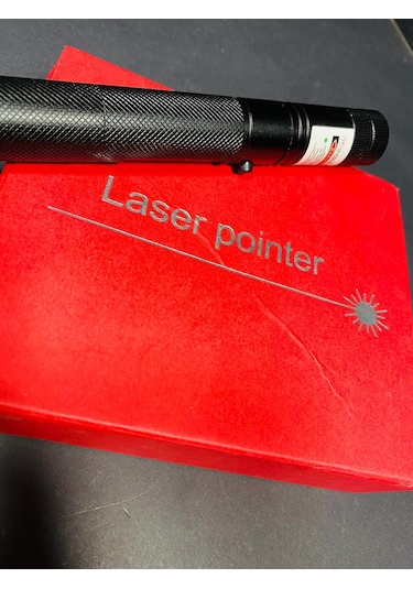 Yeşil Lazer Pointer 15km Şarjlı Kutusunda Siyah