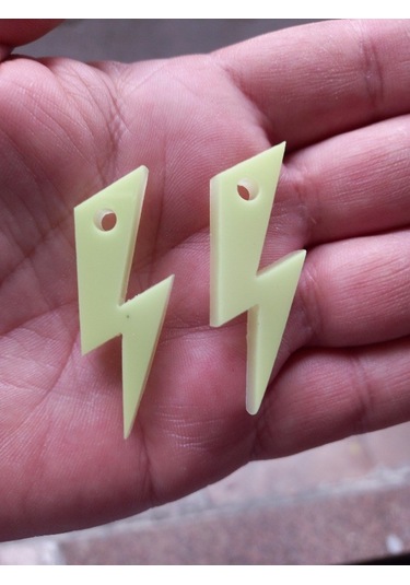 Karanlıkta Parlayan Fosforlu Şimşek Küpe Kolye Seti Yeşil