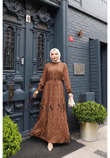 Kadın Kahve %100 Viskon Pamuklu Belden Bağlamalı Çiçek Desen Kat Kat Elbise V9540 Kahve