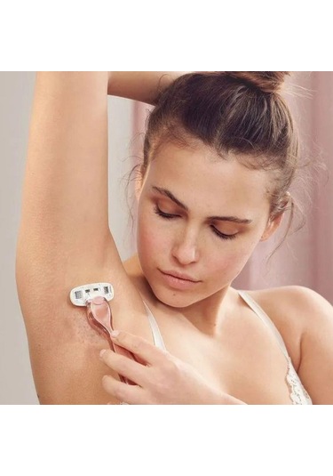 Wilkinson Sword Intuition Complete Kadın Tıraş Bıçağı Kartuşu 5 Bıçaklı 3 Yedek Kartuş