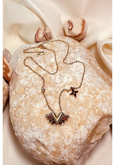 V Model Zirkon Taşlı Yoncalı Altın Gold Renk Paslanmaz Çelik Kolye Altın