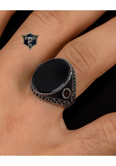 925 Ayar Gümüş Erkek Yüzüğü Zirkon Taş Süslemeli Oniks Taşlı 100222