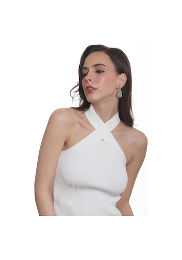 Labalaba Kadın Telkari Görünümlü Çiçek Motifli Çivili Model Damla Formlu Küpe - Lak Gümüş Altın