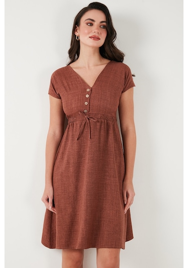 Lela Önü Düğmeli V Yaka Regular Fit Kısa Kollu Midi Bayan Elbise 5865747 Kahve