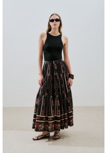 Desenli Pamuklu Katlı Etek Alma Alma