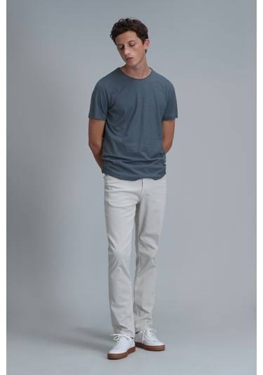 Lufian Junya Erkek Basic Tisört Nefti Yesil Nefti Yeşil 111020203100640 111020203100640 Yeşil Lufian Junya Erkek Basic Tisört Nefti Yesil Nefti Yeşil 111020203100640 111020203100640 Yeşil