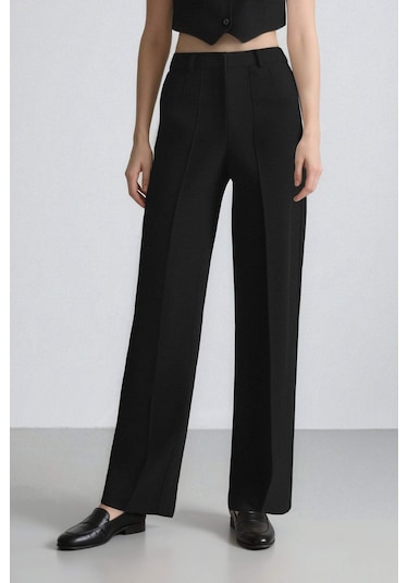 DeFacto Palazzo Çift Cepli Yüksek Bel Düz Paça Cepli Krep Kumaş Klasik Kumaş Pantolon D9541AX24AUBK81 Siyah