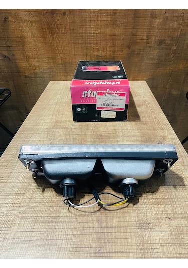 Massey Ferguson 240 Efsane 260g 288 Arka Çamurluk Ön Sinyal Lambası Sağ