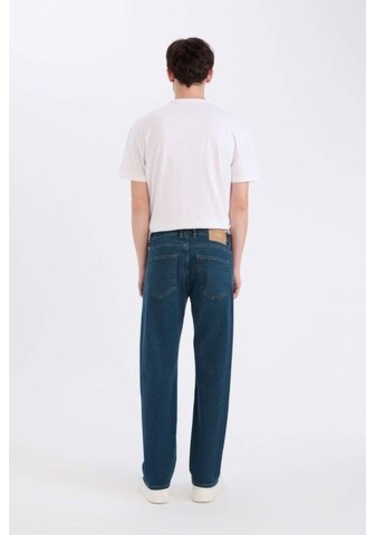 DeFacto Sergio Regular Fit Normal Kalıp Normal Bel Boru Paça Jean Pantolon R9026AZ25SPNM41