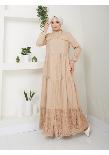 Dantelli Doğal Kumaşlı Boydan Düğmeli Kot Elbise Koyu Bej