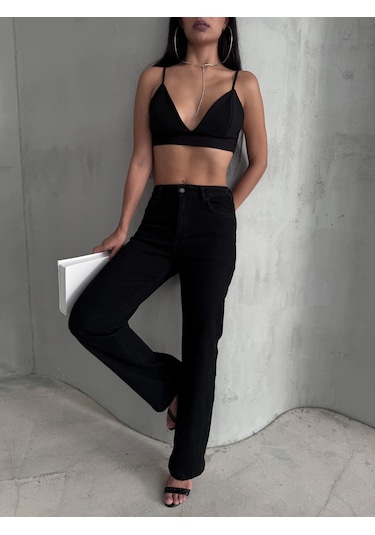 Kadın Siyah Renk Likralı Kumaş Straight Fit Denim Siyah