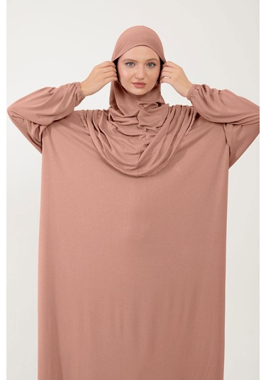 Kadın Tesettür Pamuklu Başörtülü Namaz Elbisesi Dantelli Tek Parça Penye Kumaş Gül Kurusu