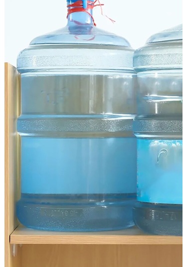 8 Adet Yapışkanlı Raf Destek Aparatı Dolap Raf Tutucu Sabitleyici Klips Askı 8li Çok Renkli