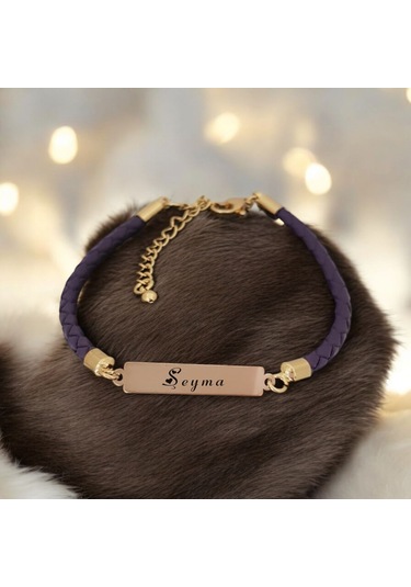 Archin Şeyma İsmine Özel Dikdörtgen Motifli Mor Derili 14 Ayar Altın Plakalı Hediye Bileklik-412isim Şeyma