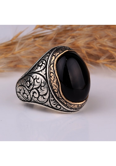 Kalem İşleme Motifli Oval Model Onıx Taşlı Gümüş Yüzük