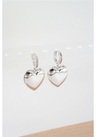 Byzeynaaksesuar Kadın Vip Seri Kalp Figürlü Küpe Çok Renkli