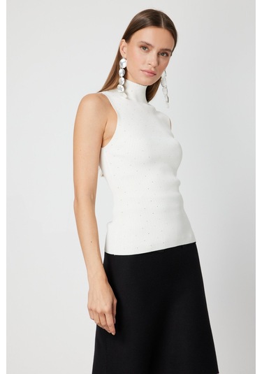 On Kadın Taşlı Kolsuz Triko Bluz 66375 Krem Krem