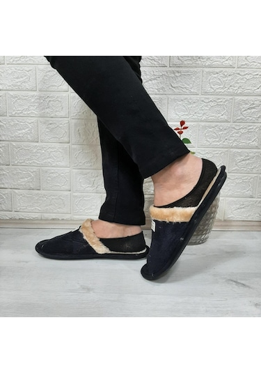 Ucc Siyah İçi Kürklü Ev İçi Tüylü Misafir Terliği 001