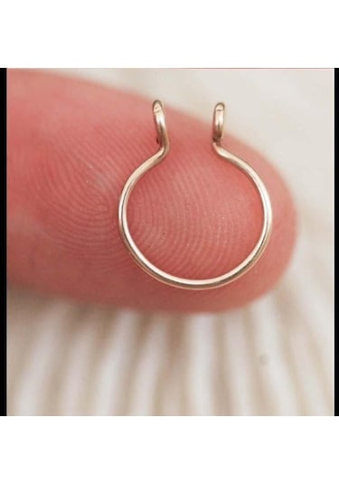 Gümüş Zarif Sahte Sahte Septum Yüzük Paslanmaz Çelik 14k Dolu 20 Ölçer 8mm Çapı Gümüş