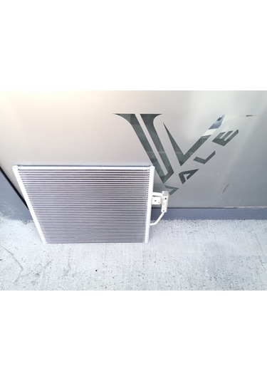 Bmw 5 Serisi A/c Radyatörü Yan Sanayi E39.09/97 -64538391647