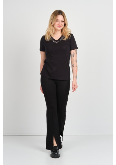 Ella Camelia Kadın Yakası Taş Ve Süs İşlemeli Kısa Kollu Pamuklu Bluz 24e002 Siyah Siyah