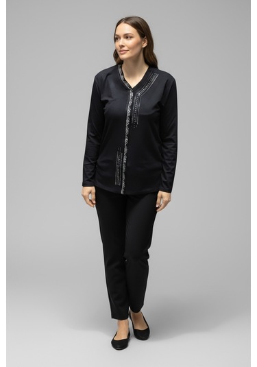 Kadın Önü Kapalı Düğme Detaylı Taşlı Nergis Mevsimlik Bluz Siyah