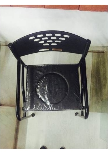 Hasta Tuvaleti Yumuşak Deri Döşeme