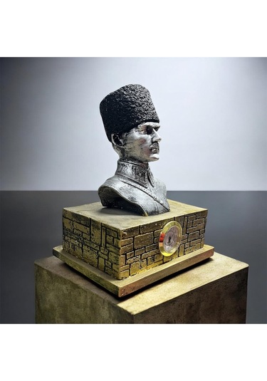Atatürk Büstlü Masa Saati