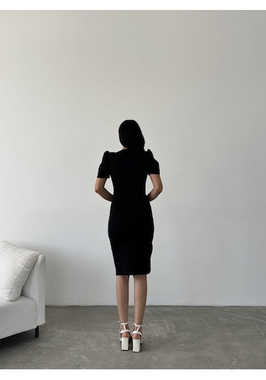 Soonaksesuar Kadın Kruvaze Yaka Yandan Yırtmaç Detaylı Scuba Krep Kumaş Midi Boy Elbise Siyah