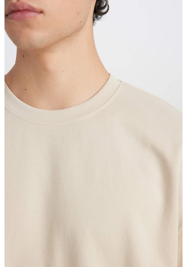 DeFacto Oversize Geniş Kalıp Ütü Gerektirmeyen Bisiklet Yaka Kısa Kollu Basic Düz Ağır Kumaş Tişört X3926AZ25SPBG757 DeFacto Oversize Geniş Kalıp Ütü Gerektirmeyen Bisiklet Yaka Kısa Kollu Basic Düz Ağır Kumaş Tişört X3926AZ25SPBG757