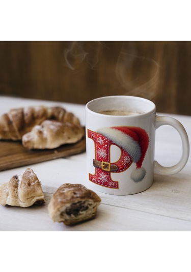 P Harfi Yılbaşı Temalı Bardak 330 Ml Harfli Kişiye Özel Hediye - Yeniyıl / Noel Şapka Tasarım Beyaz