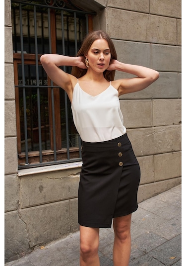 Kadın Arkadan Fermuarlı Düğme Detaylı Hafif Likralı Kumaş Diz Üstü Kalem Etek-siyah Siyah