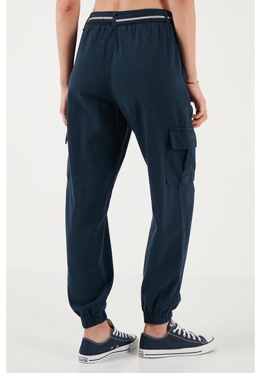 Lela Pamuklu Standart Fit Normal Bel Lastikli Paça Kemerli Jogger Bayan Pantolon 668Yp5045 Lacivert