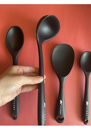 Multiamo Sert Uçlu Isıya Dayanıklı Silikon Kaşık Seti 4 Parça Siyah