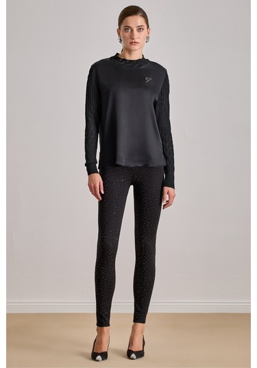 Düz Kesim Siyah Saten Bluz Siyah