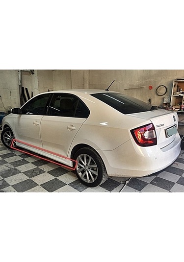 Skoda Rapid R Yan Marşpiyel Takımı - Plastik