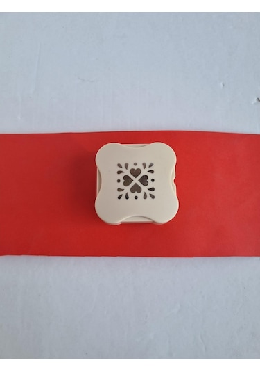 Mıknatıslı Her Yöne Delebilen Şekilli Delgeç Kalp Sacaklı 4 Cm Kesen Etkinlik Punçı Çok Renkli Mıknatıslı Her Yöne Delebilen Şekilli Delgeç Kalp Sacaklı 4 Cm Kesen Etkinlik Punçı Çok Renkli