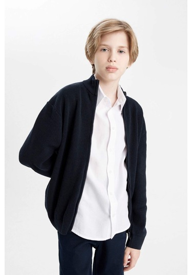 DeFacto Erkek Çocuk Dik Yaka Fitilli Fermuarlı Lacivert Basic Düz Triko Okul Hırkası X5975A624AUNV253 DeFacto Erkek Çocuk Dik Yaka Fitilli Fermuarlı Lacivert Basic Düz Triko Okul Hırkası X5975A624AUNV253