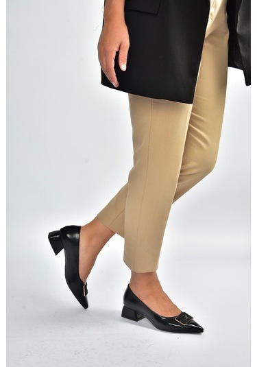 Fox Shoes V820371160 Siyah Rustik Kalın Topuklu Kadın Ayakkabı Siyah