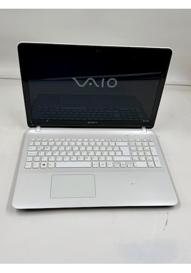 Sony Vaıo SVF152C29W Pentium 2117 8 GB 64 GB SSD Dizüstü Bilgisayar (Outlet)