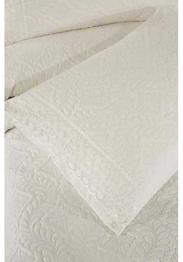 Zoya Dantelli Kapitoneli Ultrasonik Çift Kişilik Yatak Örtüsü Krem Krem