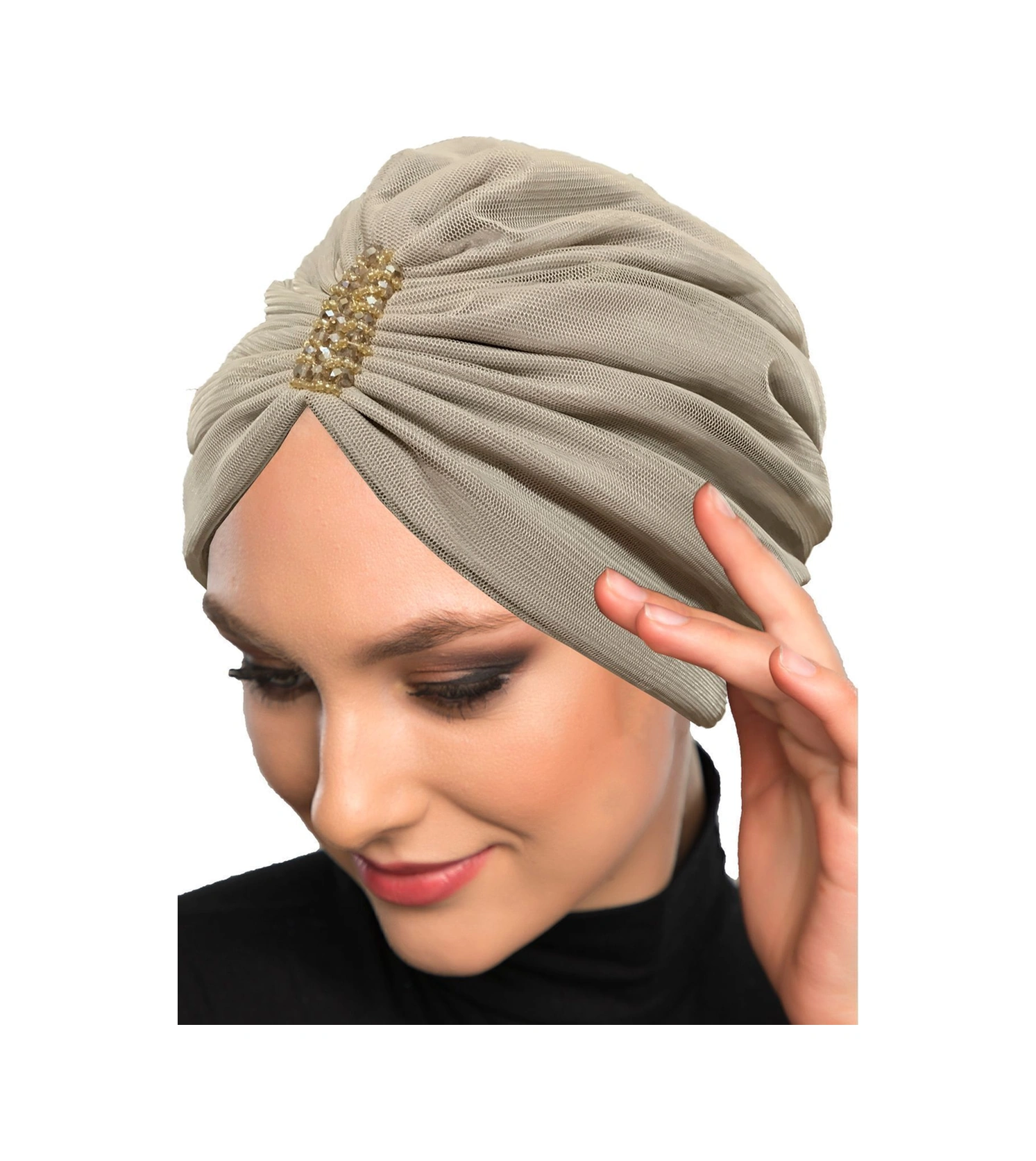 Dizayn Tüllü Kristal Taş İşlemeli Çift Taraflı Astarlı Açık Bej Hazır Türban Tesettür Abiye Bone. Açık Bej