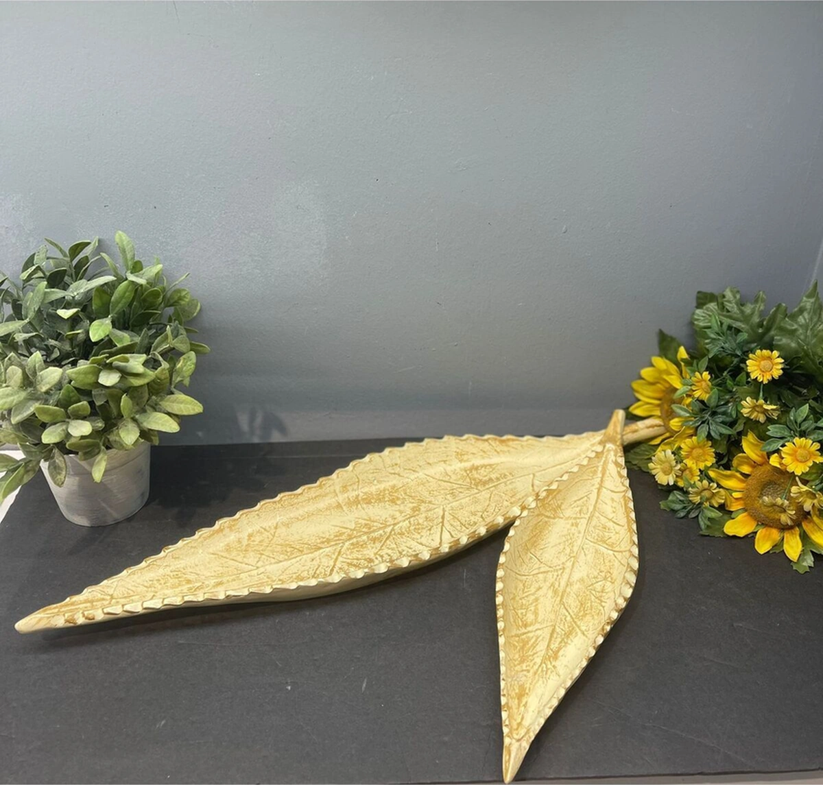 Dekoratif Polyester Ikili Uzun Yaprak Sunumluk Krem Gold Eskitme