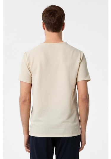 SÜVARİ Ekru Slim Fit Armürlü Bisiklet Yaka Tişört-37260 Ekru