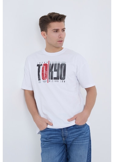 Velvoria Unisex Oversize Beyaz Tokyo Desenli T-shırt