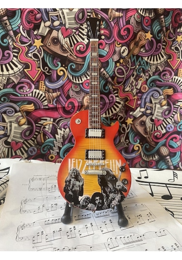 Elektro Gitar El Yapımı Ahşap Minyatür Hediyelik Biblo 25 Cm 2 Le