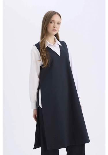 DeFacto Regular Fit V Yaka Basic Düz Uzun Cepli Süveter E1340AX25SPNV173 Lacivert